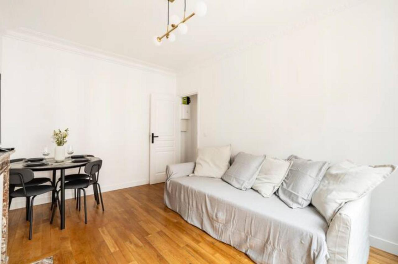 The Square, Paris-Asnieres, Private Apartment With Bedroom And Living Room المظهر الخارجي الصورة