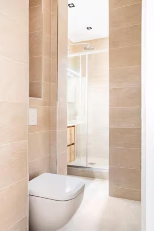 The Square, Paris-Asnieres, Private Apartment With Bedroom And Living Room المظهر الخارجي الصورة