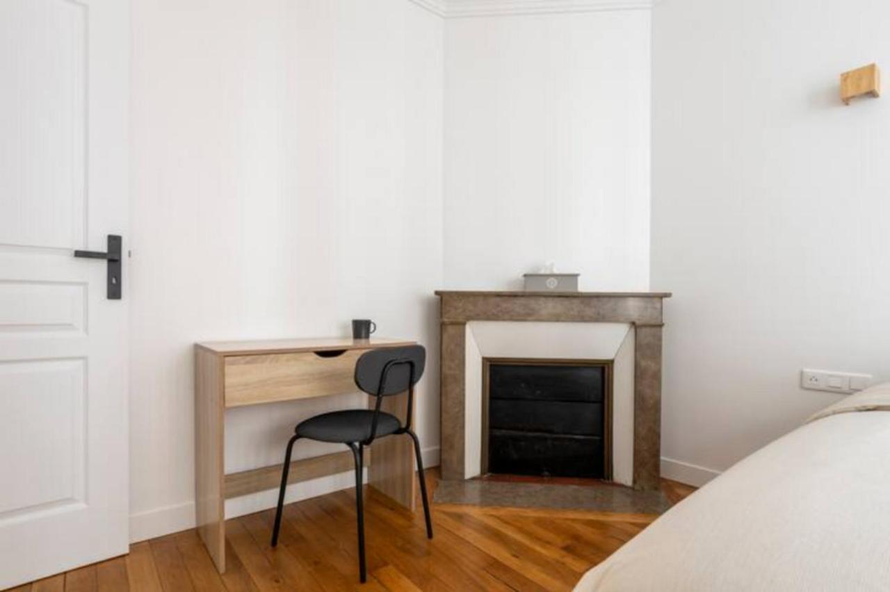 The Square, Paris-Asnieres, Private Apartment With Bedroom And Living Room المظهر الخارجي الصورة